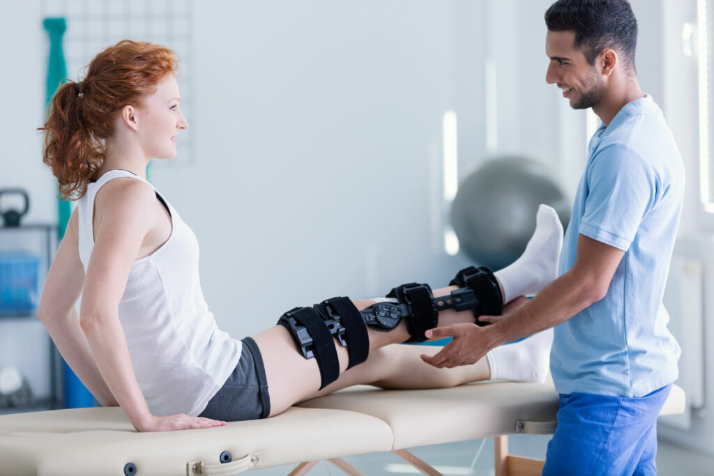 Alltagshilfe Knieorthese Kreuzbandriss Orthopädie